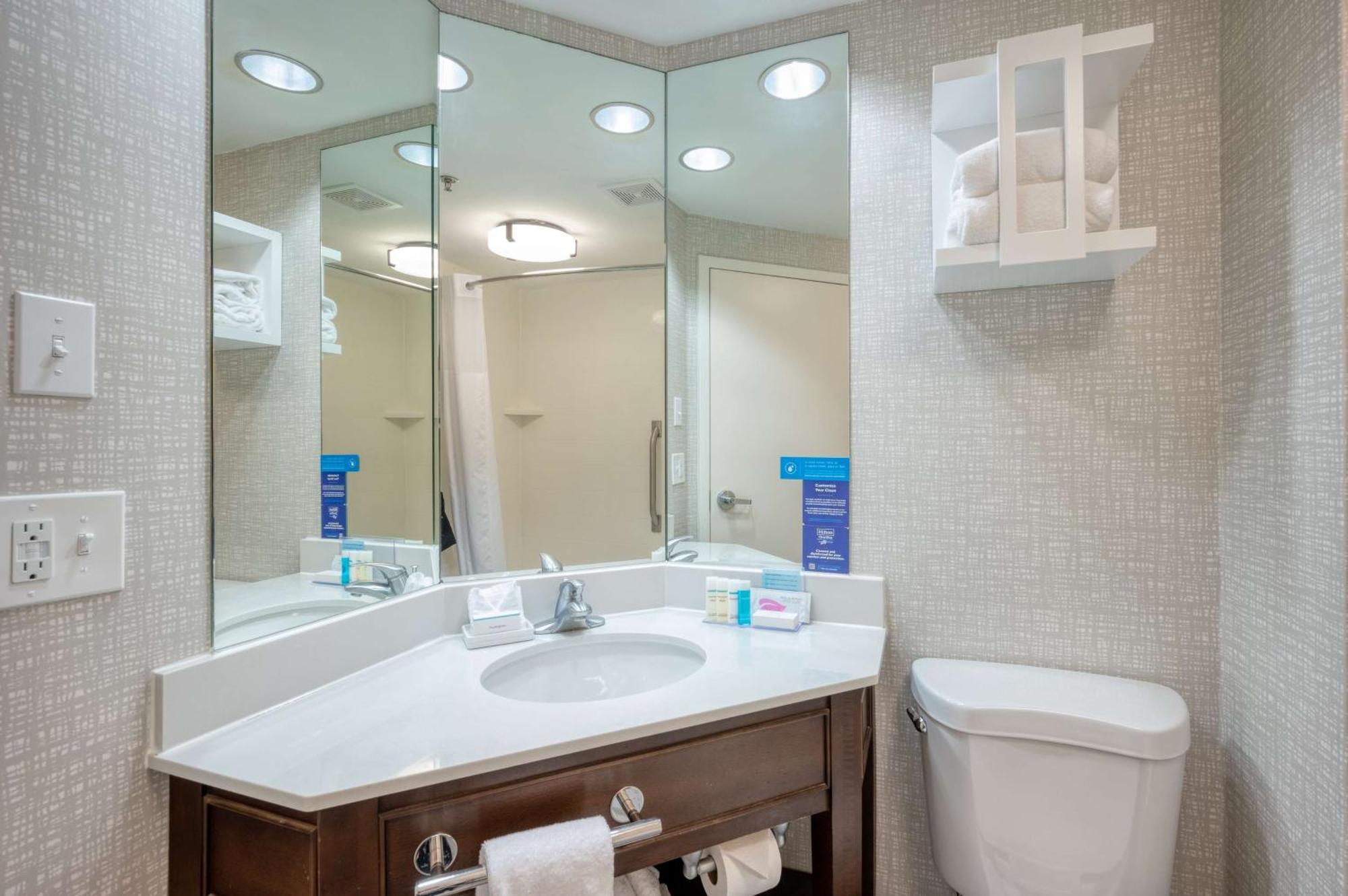Hampton Inn Janesville Ngoại thất bức ảnh