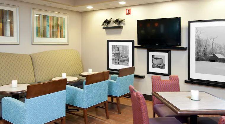 Hampton Inn Janesville Ngoại thất bức ảnh